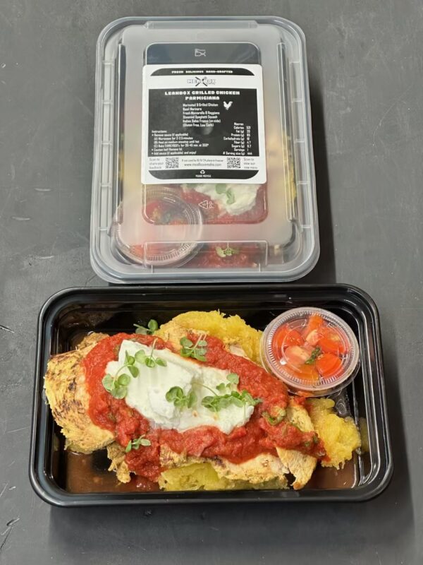 LEANBOX Grilled Chicken Parmigiana