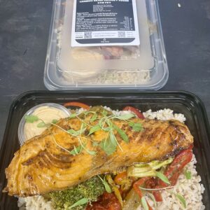 LeanBox Cajun Salmon & Veggie Stir Fry