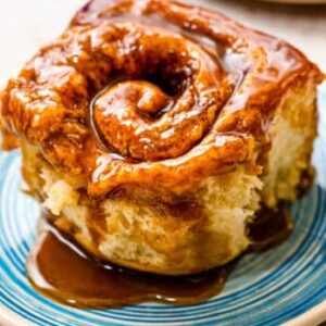 Gooey Caramel Rolls